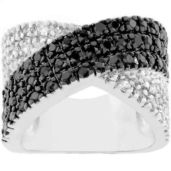 Cross Pattern Cocktail Ring - Picture 3 of 3